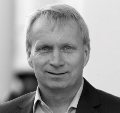 Lars Holst.jpg